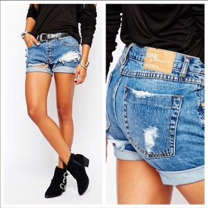 One teaspoon shorts size 23